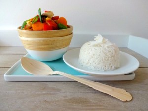 Thai-Gemüse-Erdnusssoße