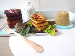 gebackener-tofu-mit-sesam-quinoa-und-ananas